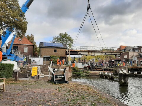 4f27ccd9 3242 4e26 9a95 3bba94d9e8d3