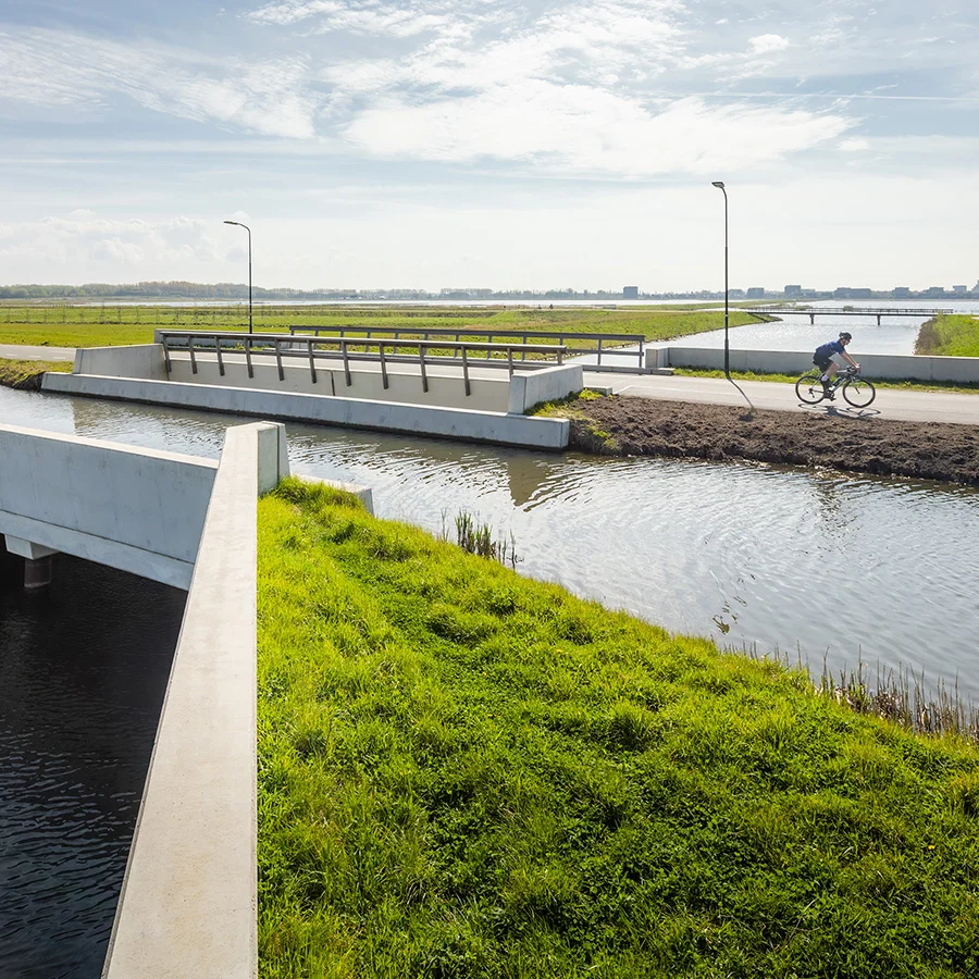 N3MP   aquaduct.jpg